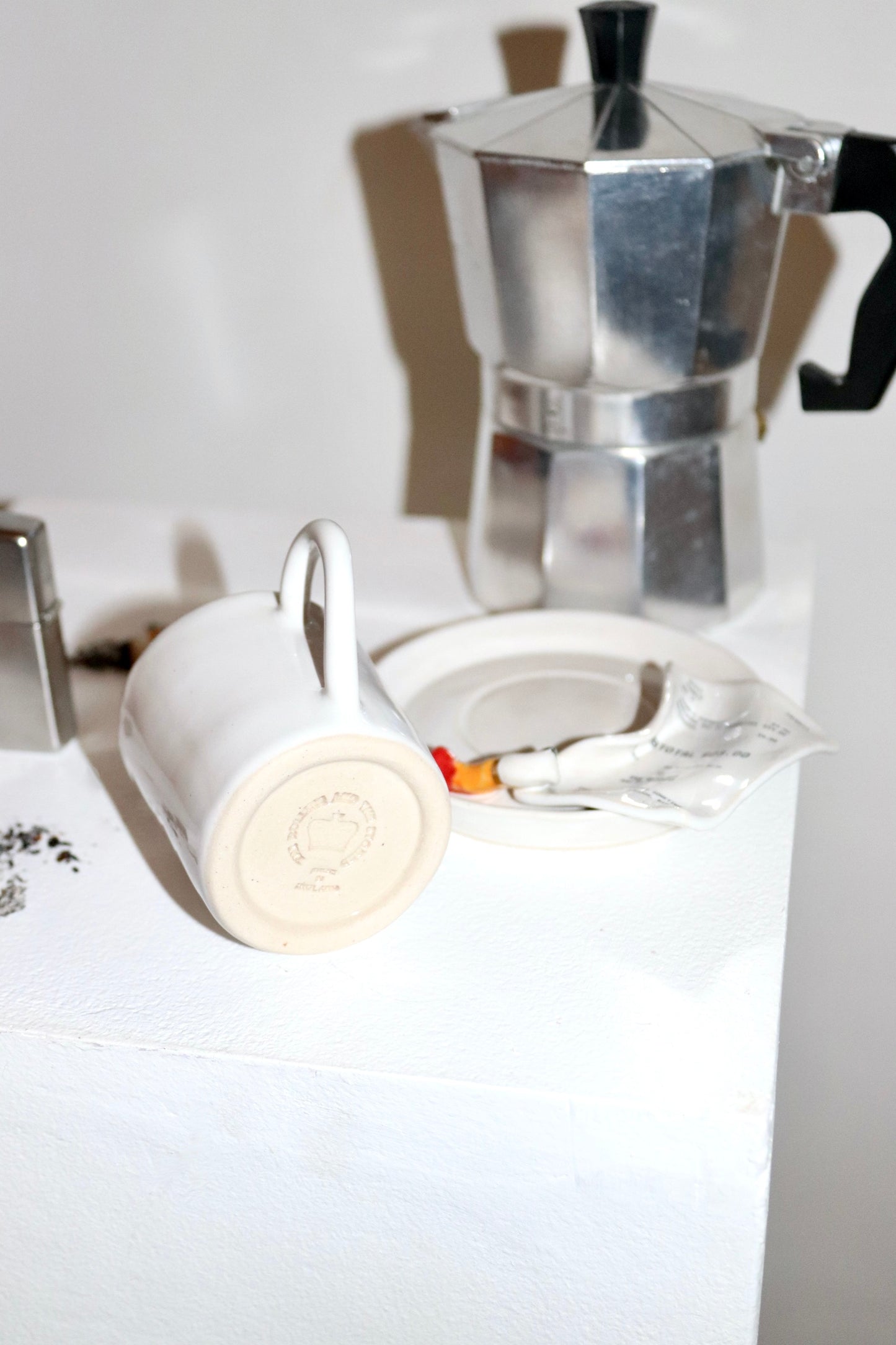 MARLBORO REDS PLEASE