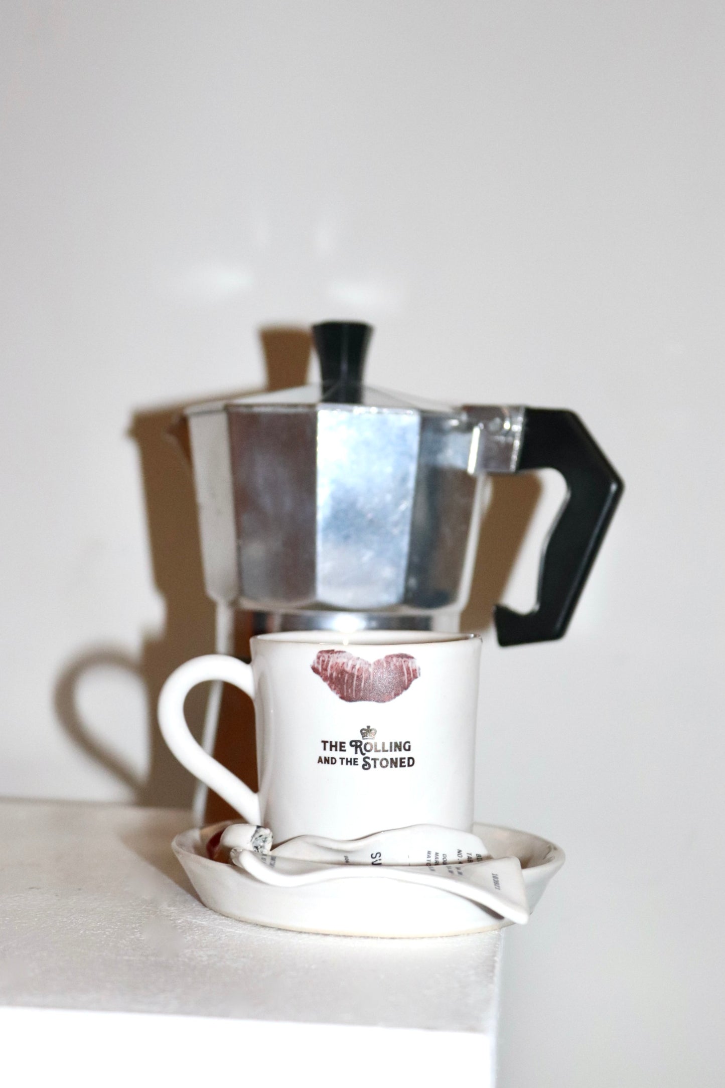 MARLBORO REDS PLEASE