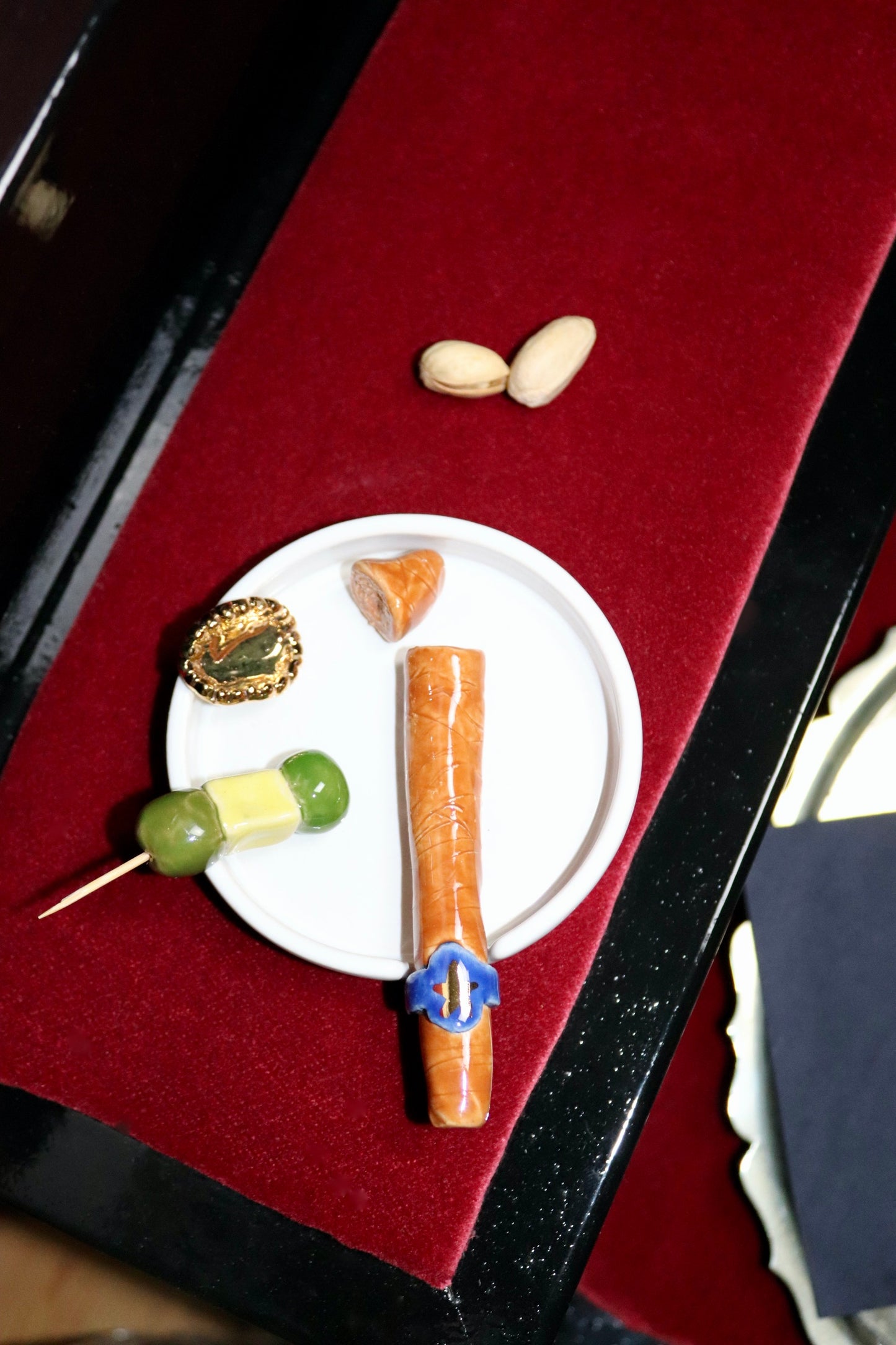 CIGAR & OLIVE ASHTRAY