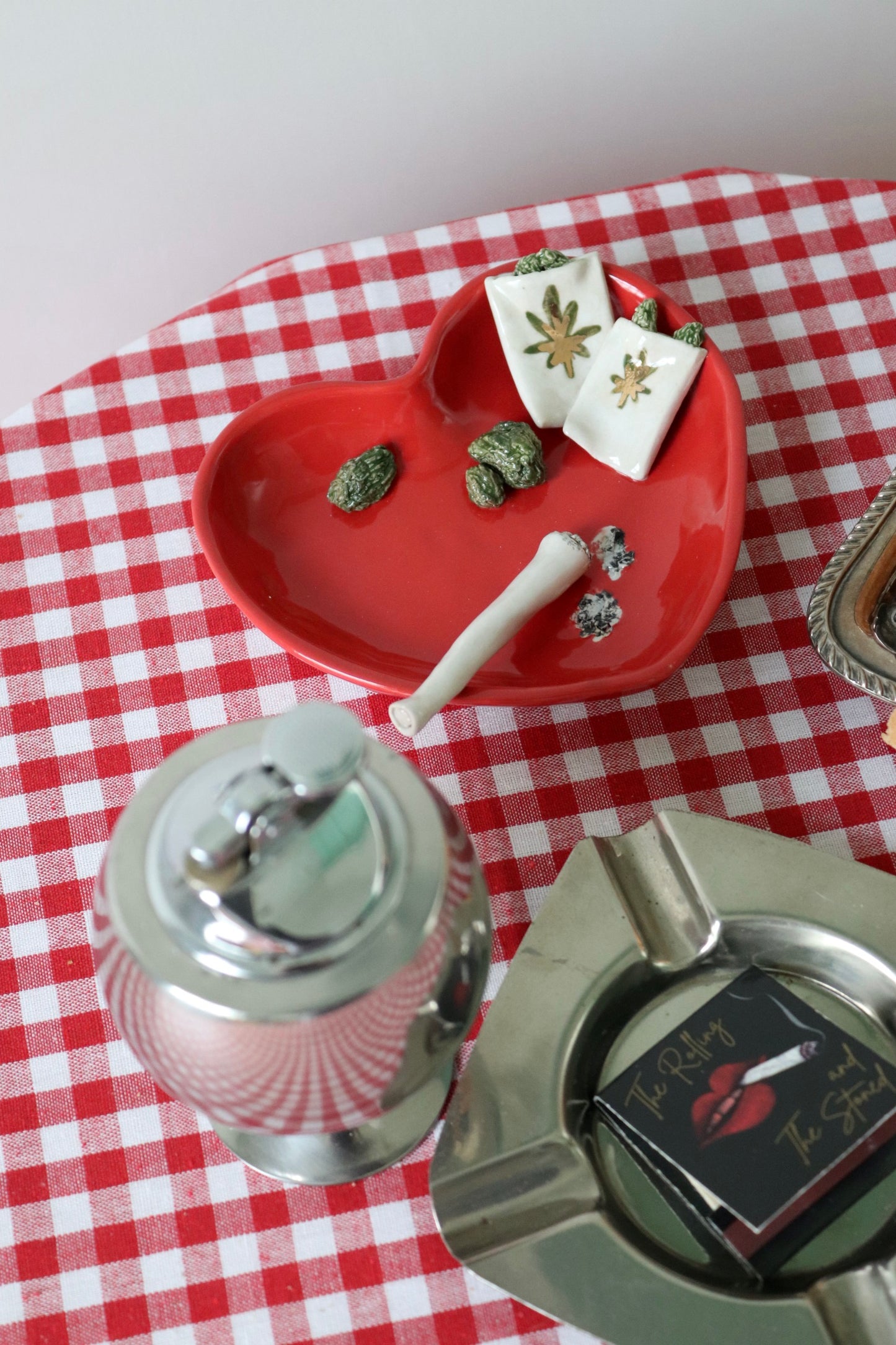 ROUNDED WEED HEART