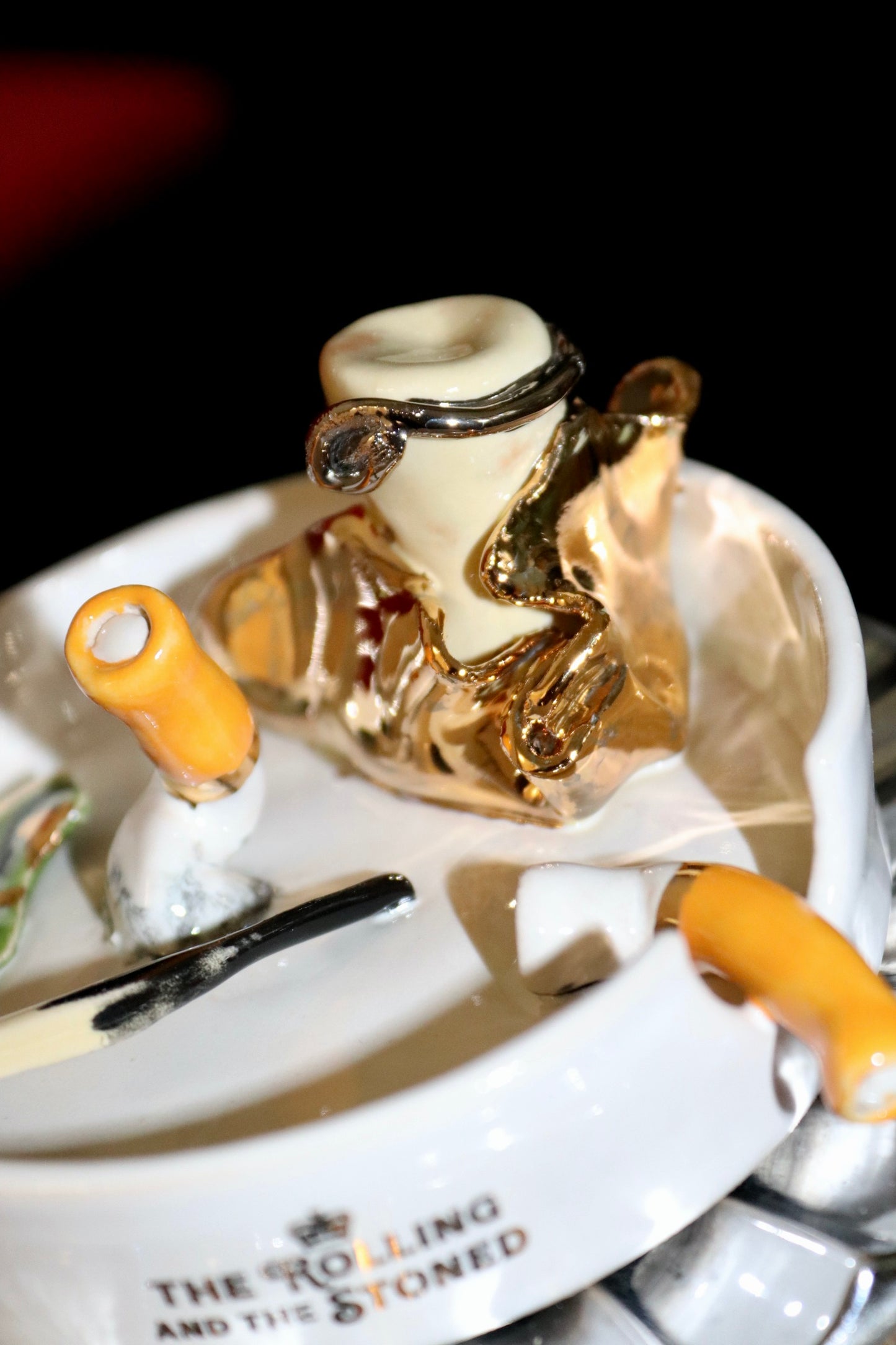 CHAMPAGNE & CIGGY'S ASHTRAY