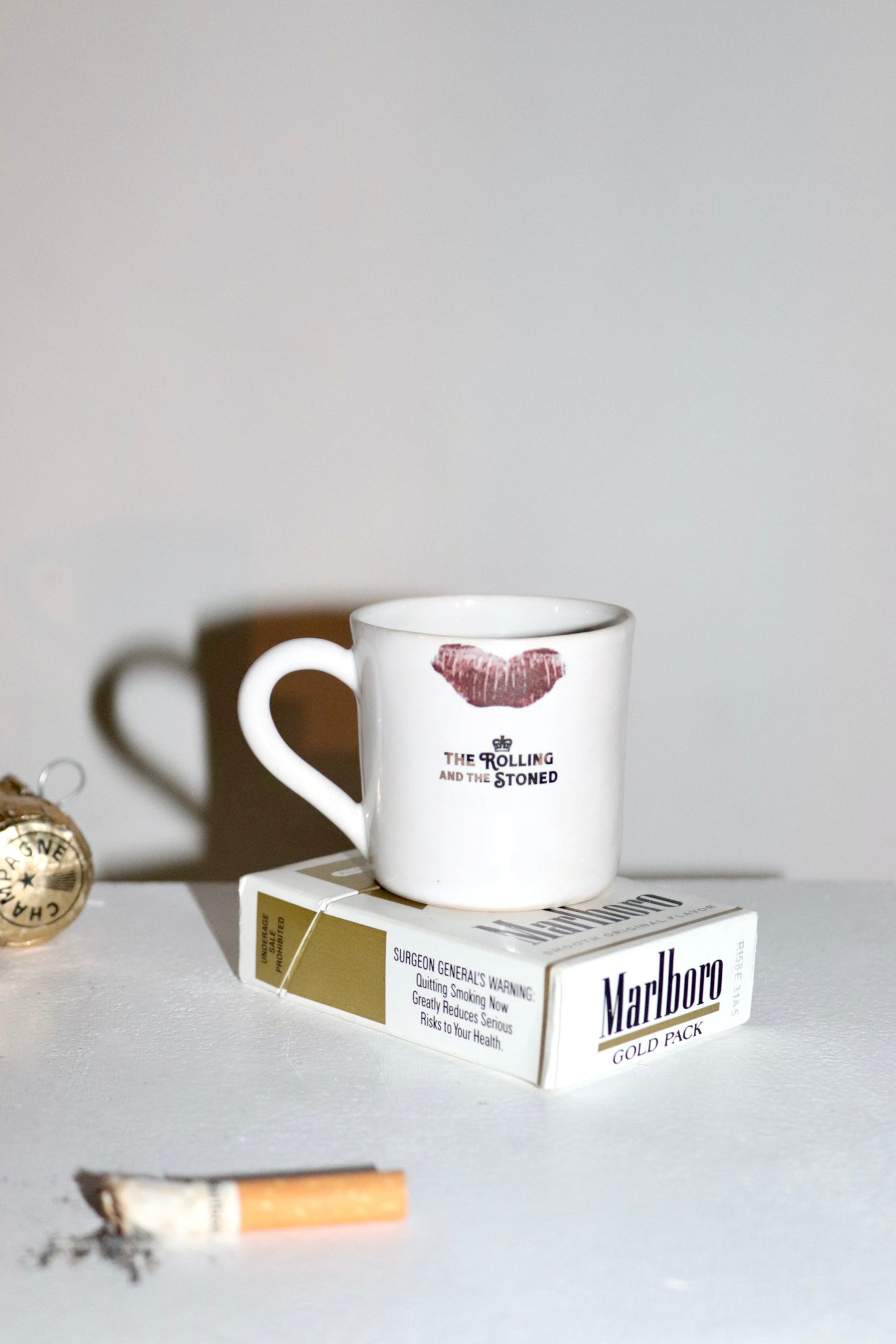 MARLBORO REDS PLEASE