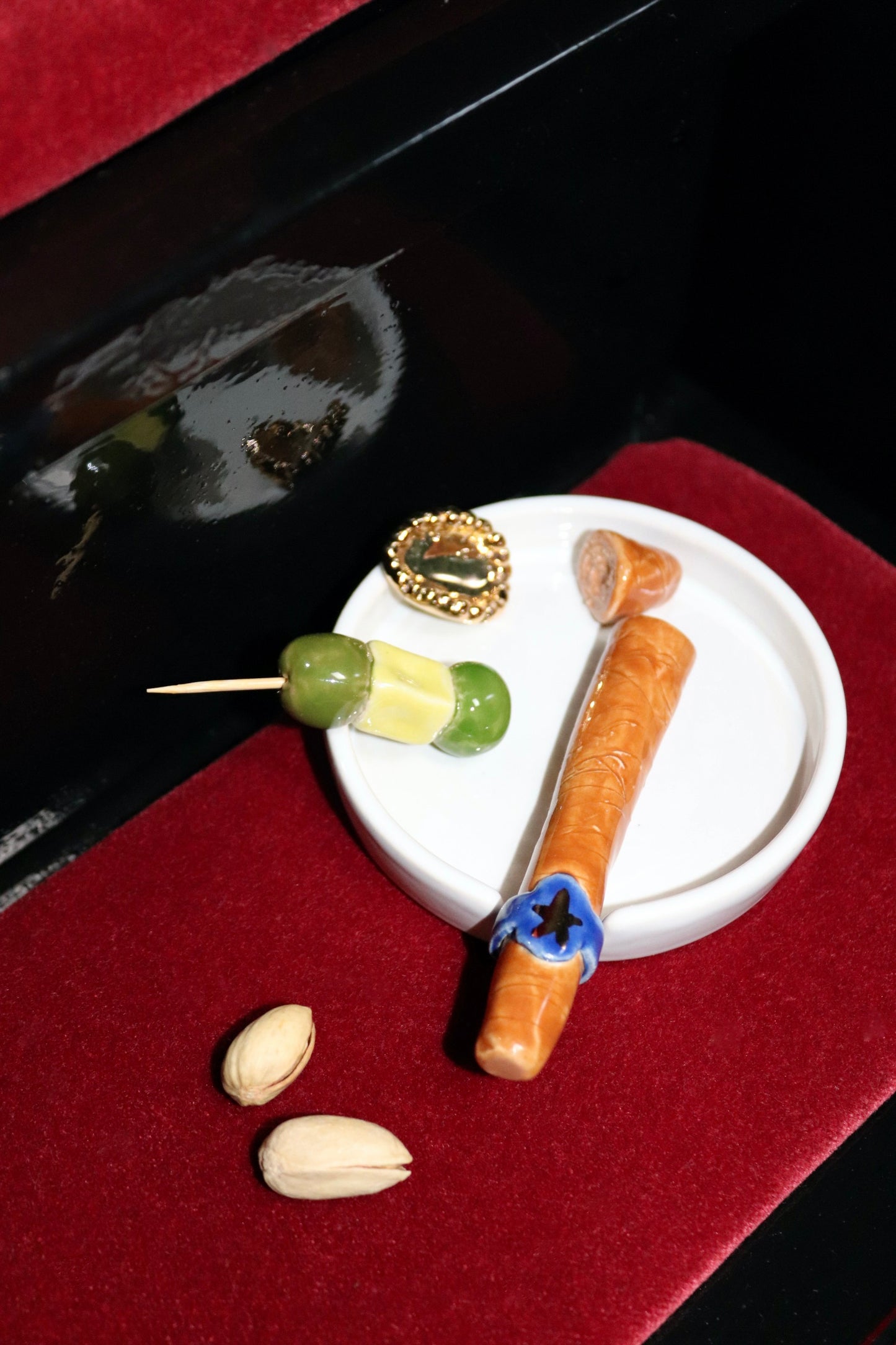CIGAR & OLIVE ASHTRAY