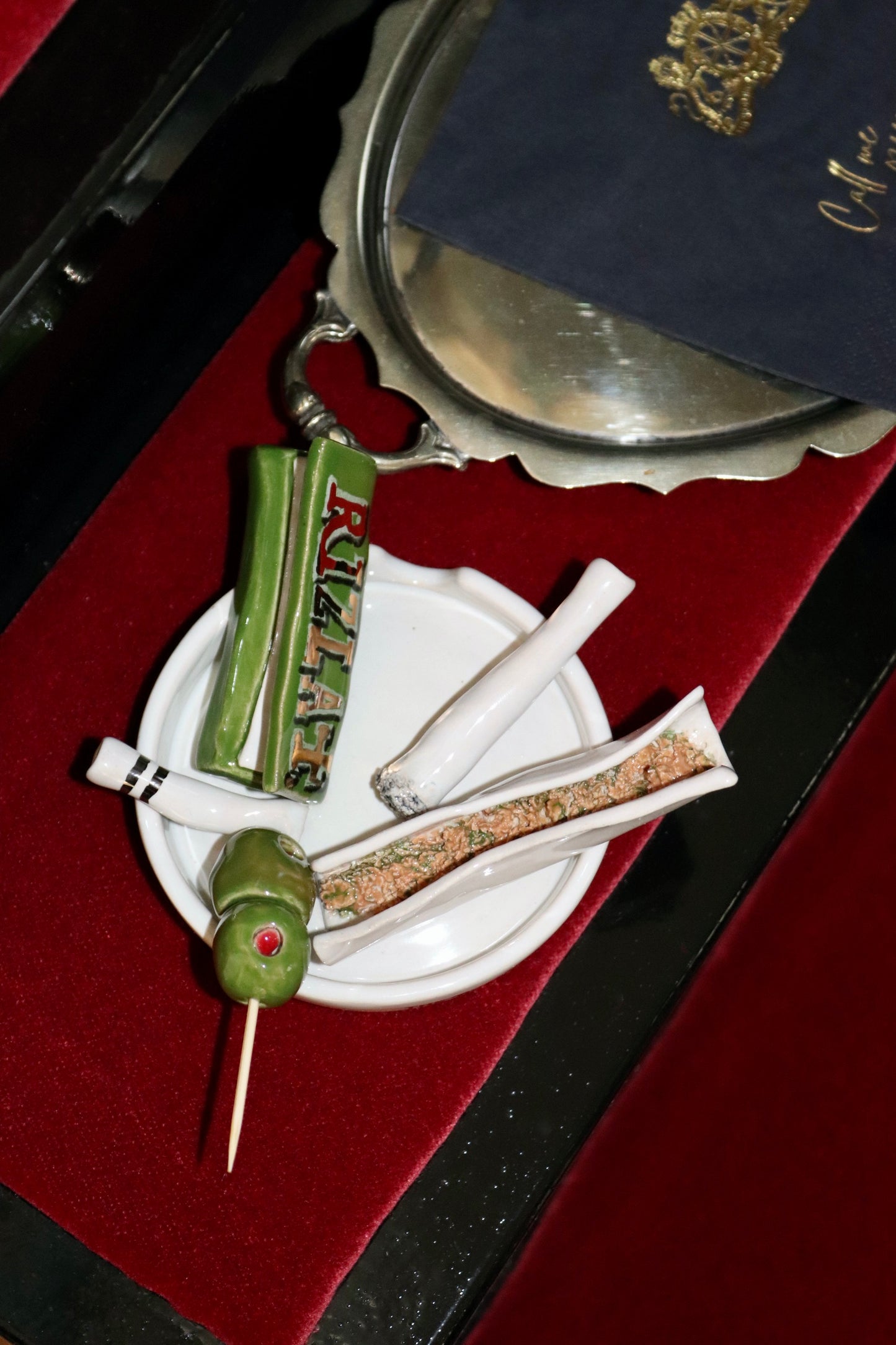 THE SMOKING OLIVE ASHTRAY