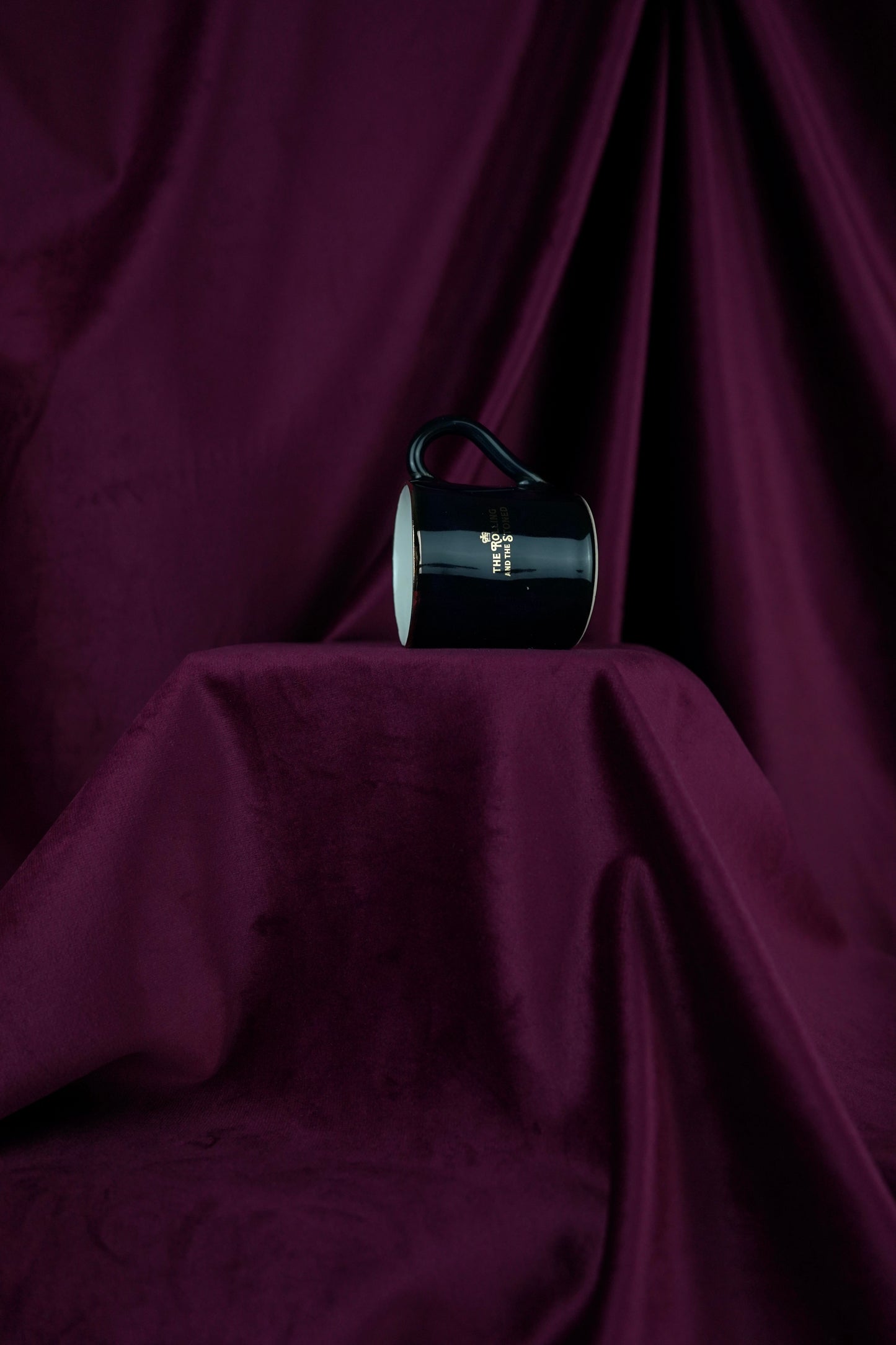 THE CLASSIC DOUBLE CIGARETTE ESPRESSO CUP & SAUCER