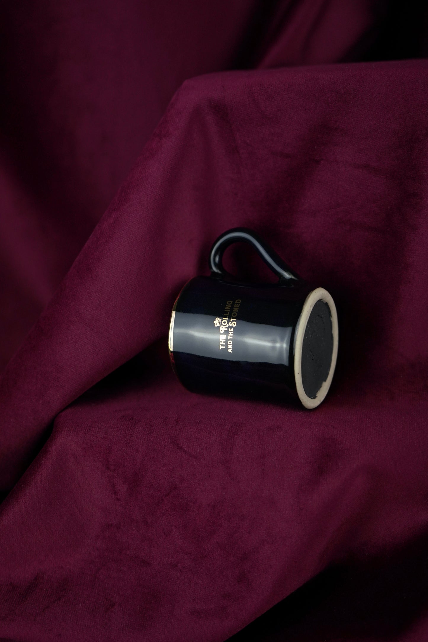 THE CLASSIC DOUBLE CIGARETTE ESPRESSO CUP & SAUCER