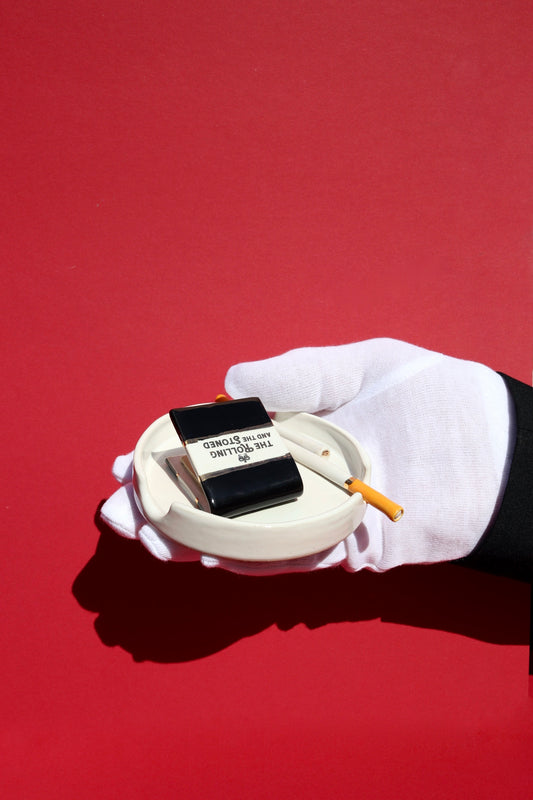 BLACK MATCHBOOK ASHTRAY