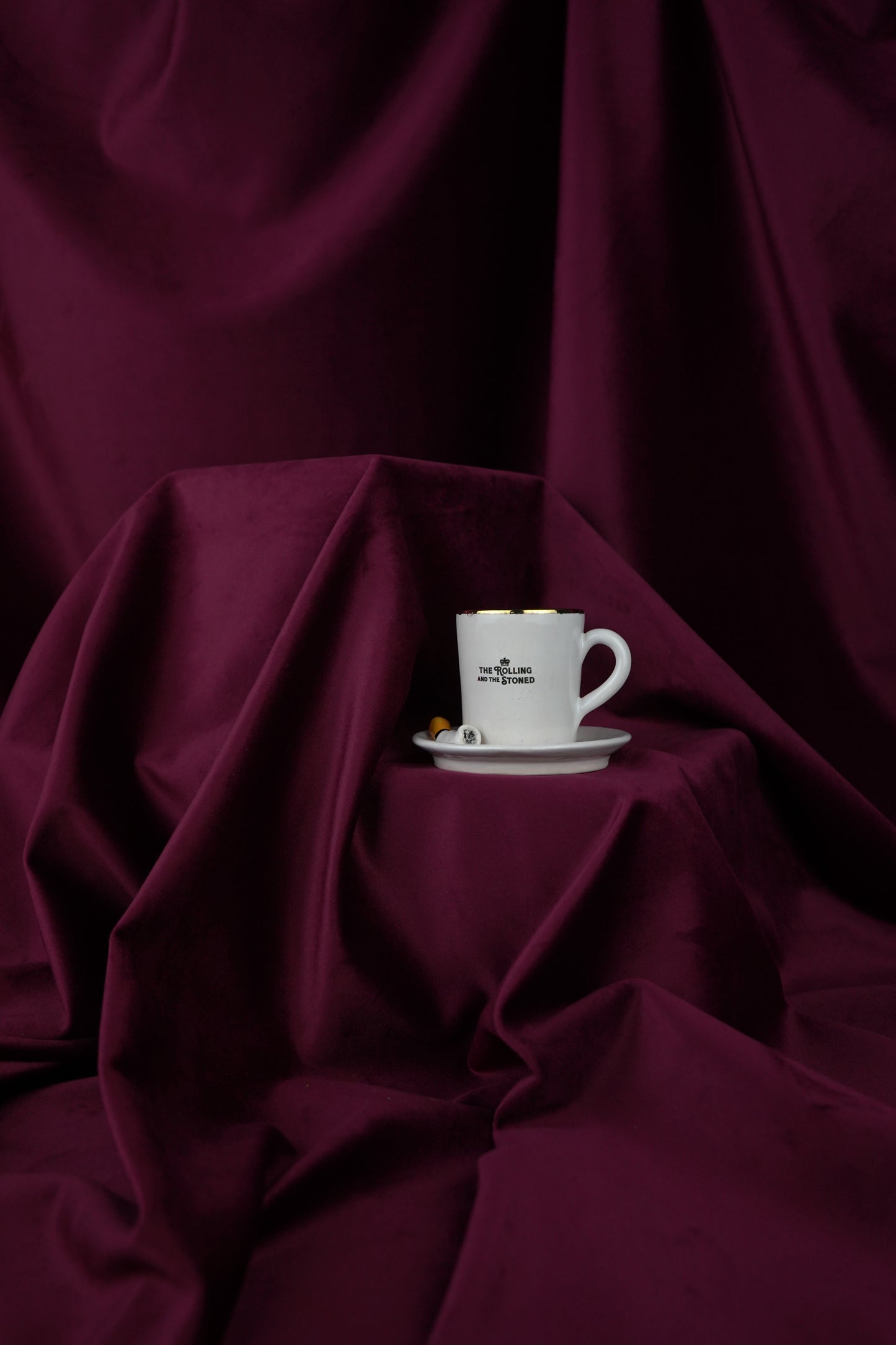 DOUBLE CIGARETTE ESPRESSO CUP & SAUCER