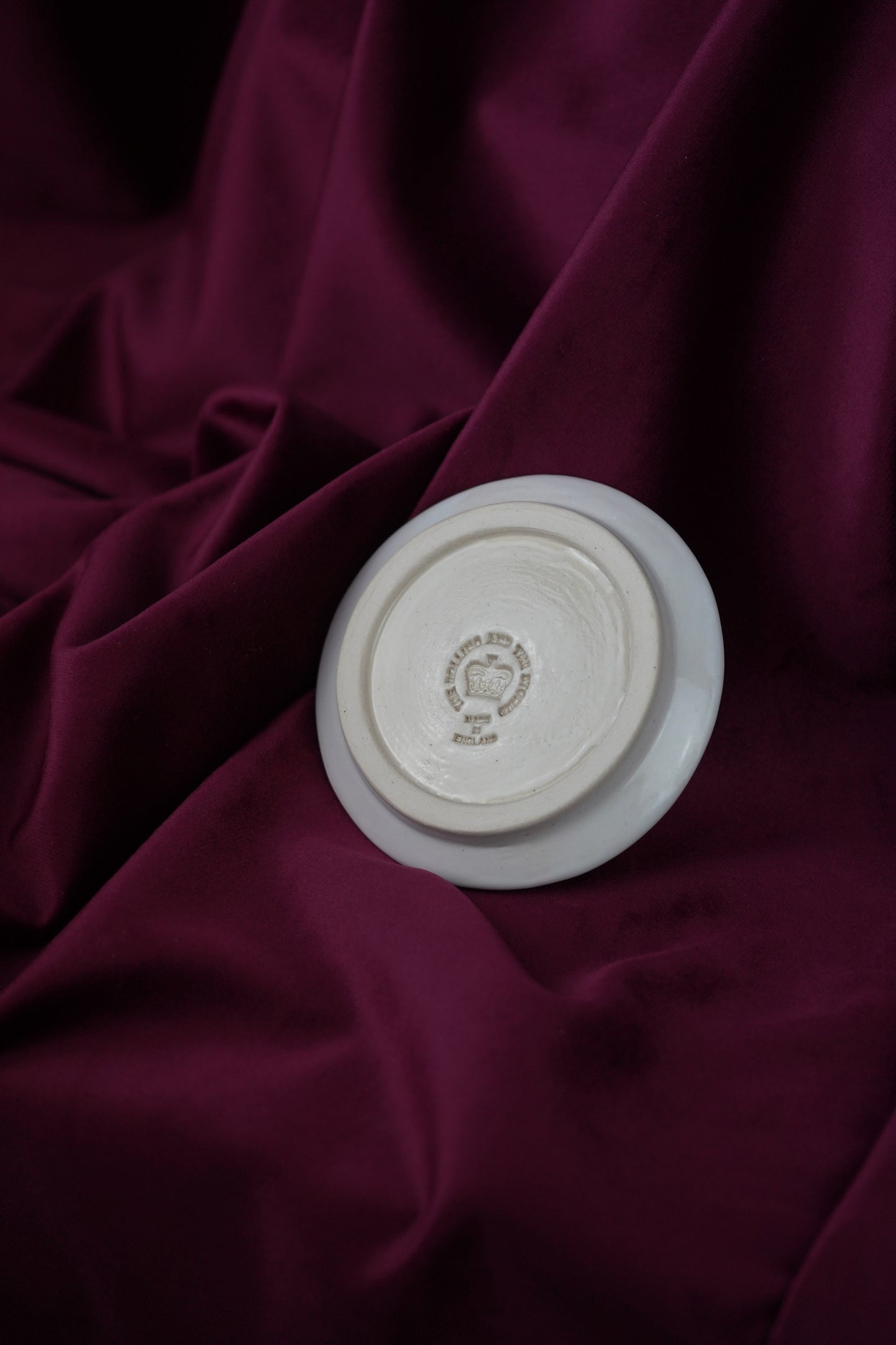 DOUBLE CIGARETTE ESPRESSO CUP & SAUCER