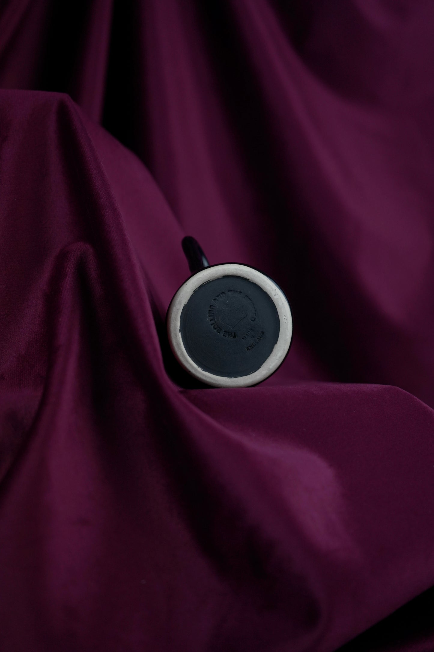 THE CLASSIC DOUBLE CIGARETTE ESPRESSO CUP & SAUCER