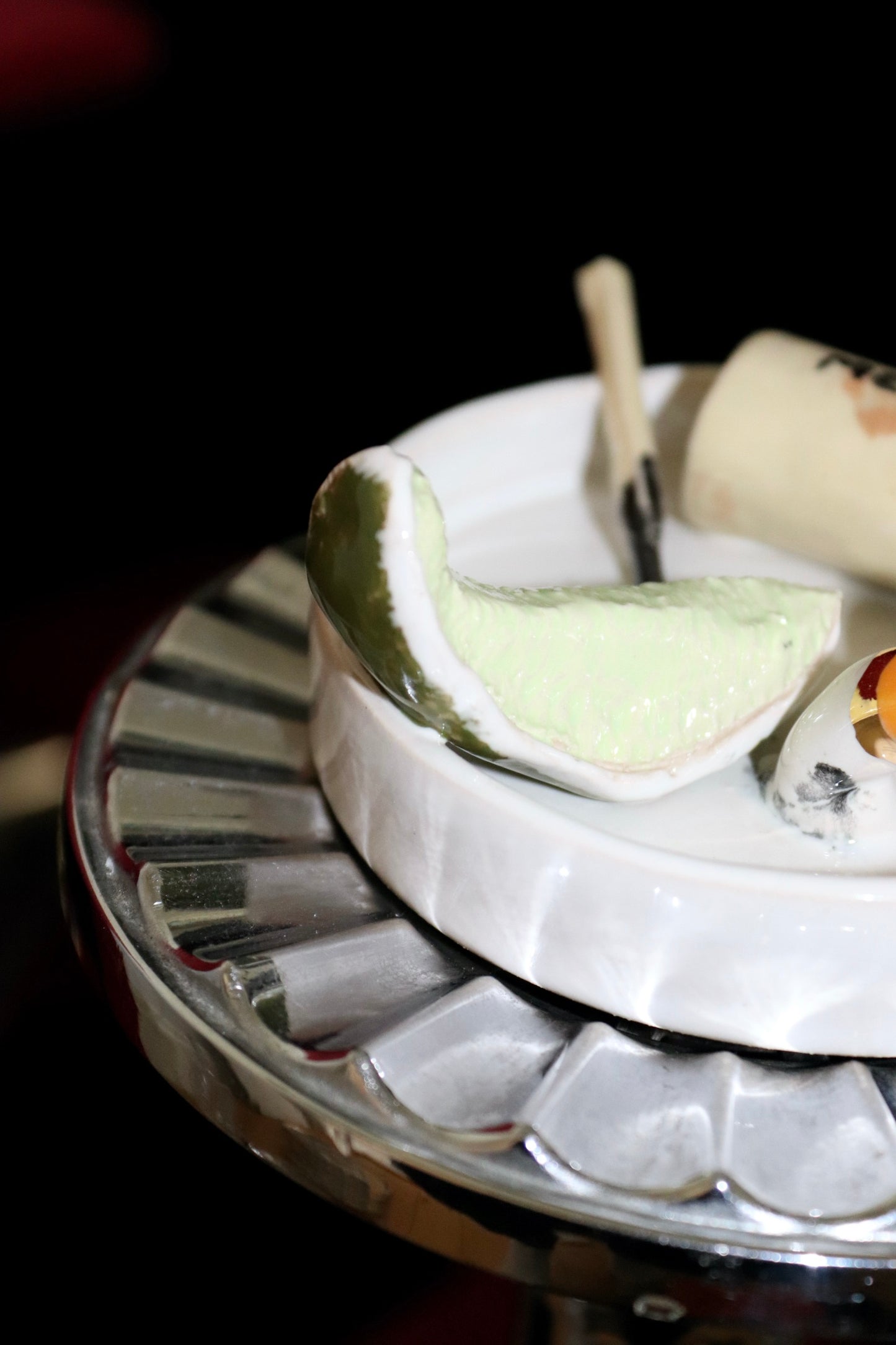 MERLOT & LIME WEDGE ASHTRAY