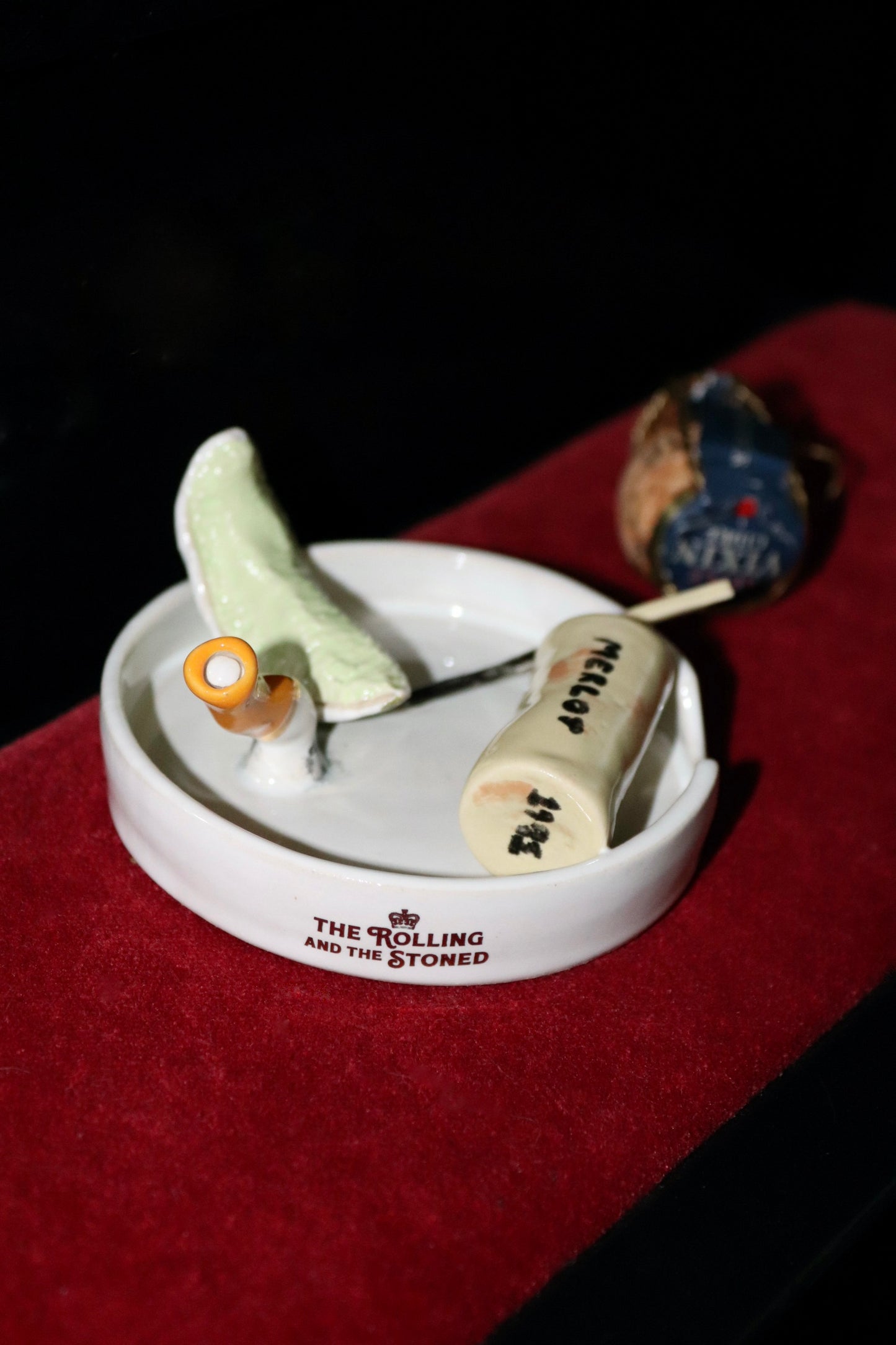 MERLOT & LIME WEDGE ASHTRAY