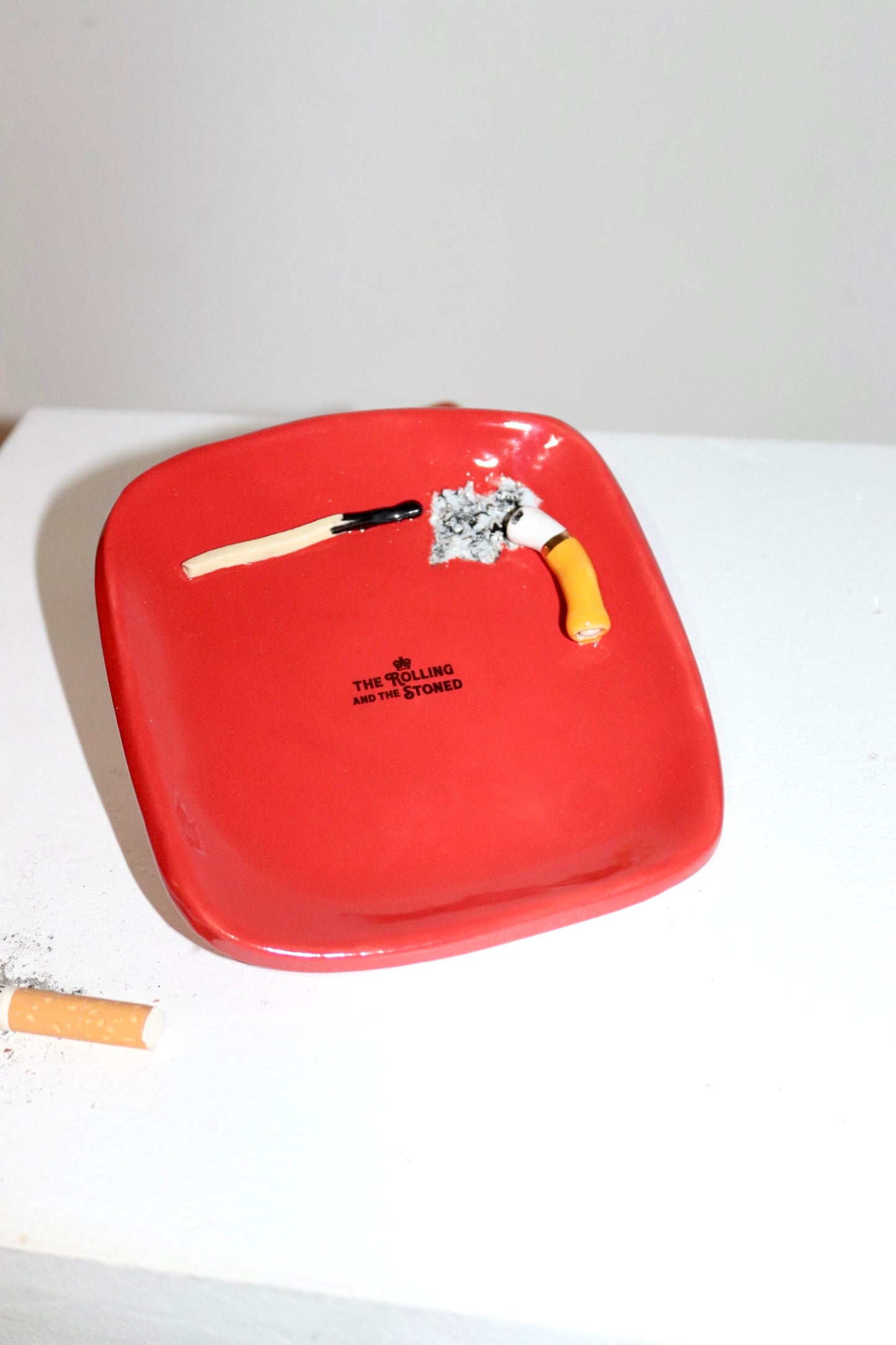 SINGLE CIGARETTE