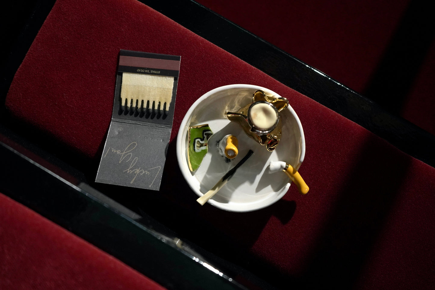 CHAMPAGNE & CIGGY'S ASHTRAY