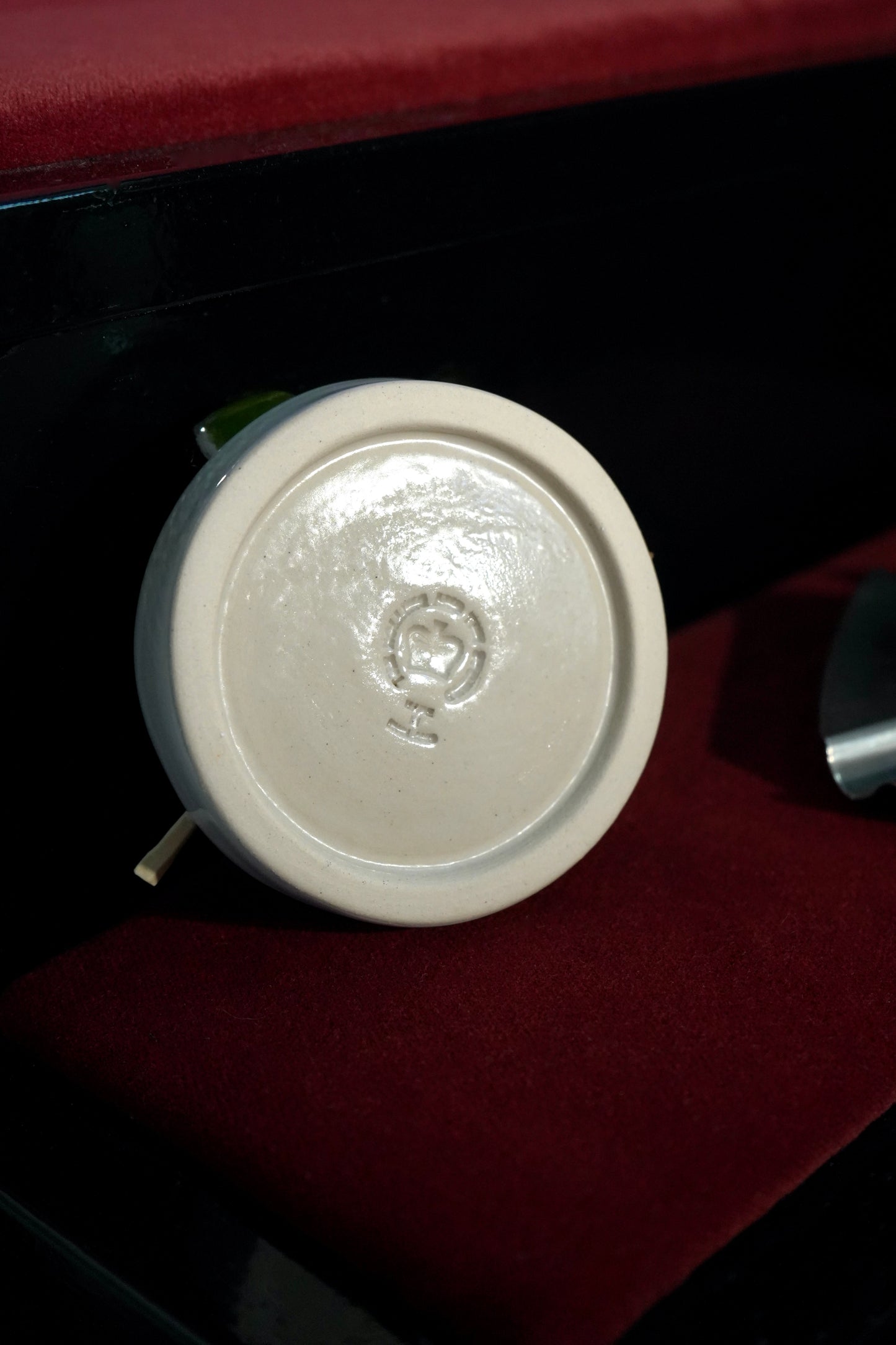 MERLOT & LIME WEDGE ASHTRAY