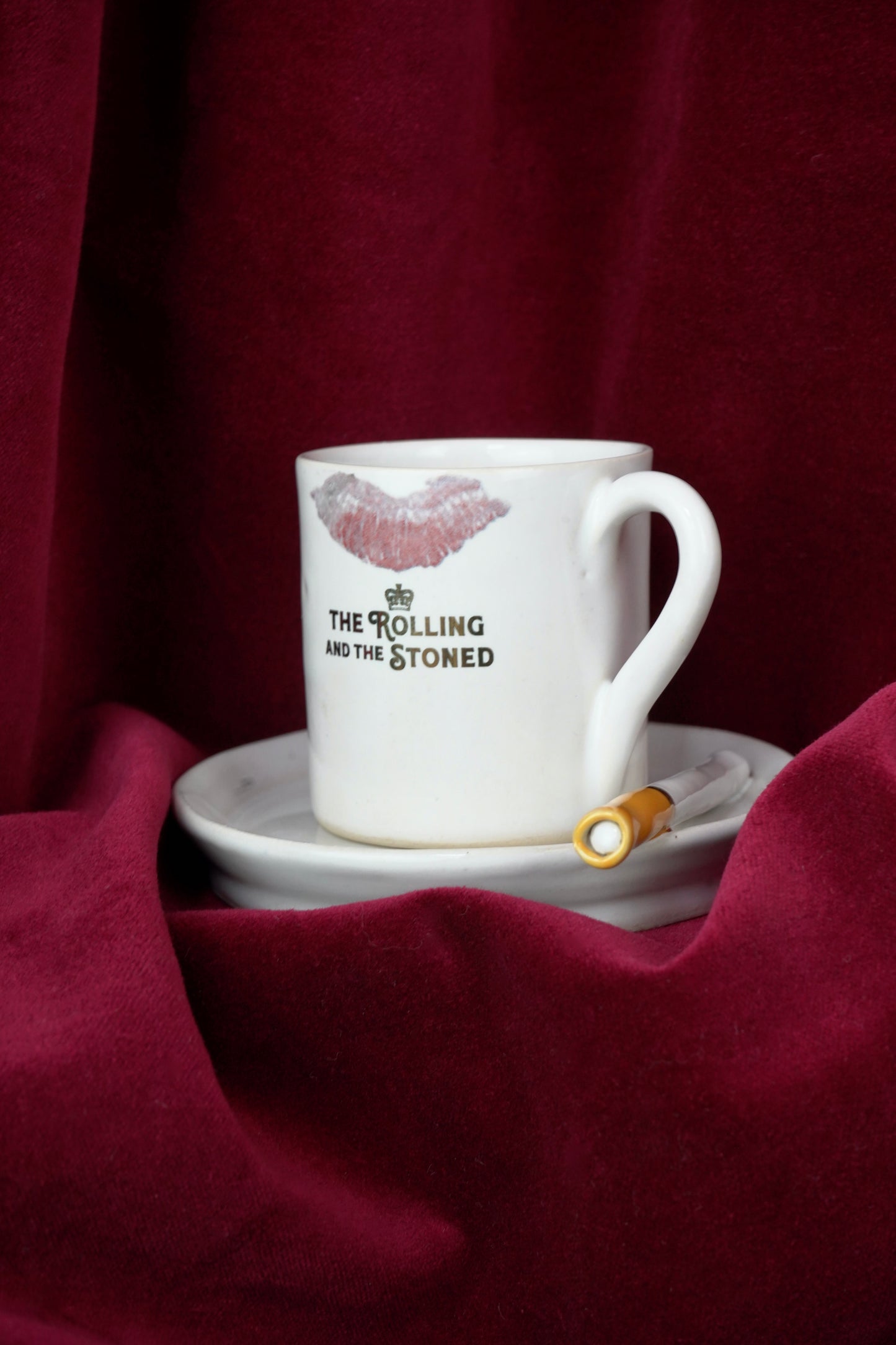 LIPSTICK STUBBY ESPRESSO CUP & SAUCER