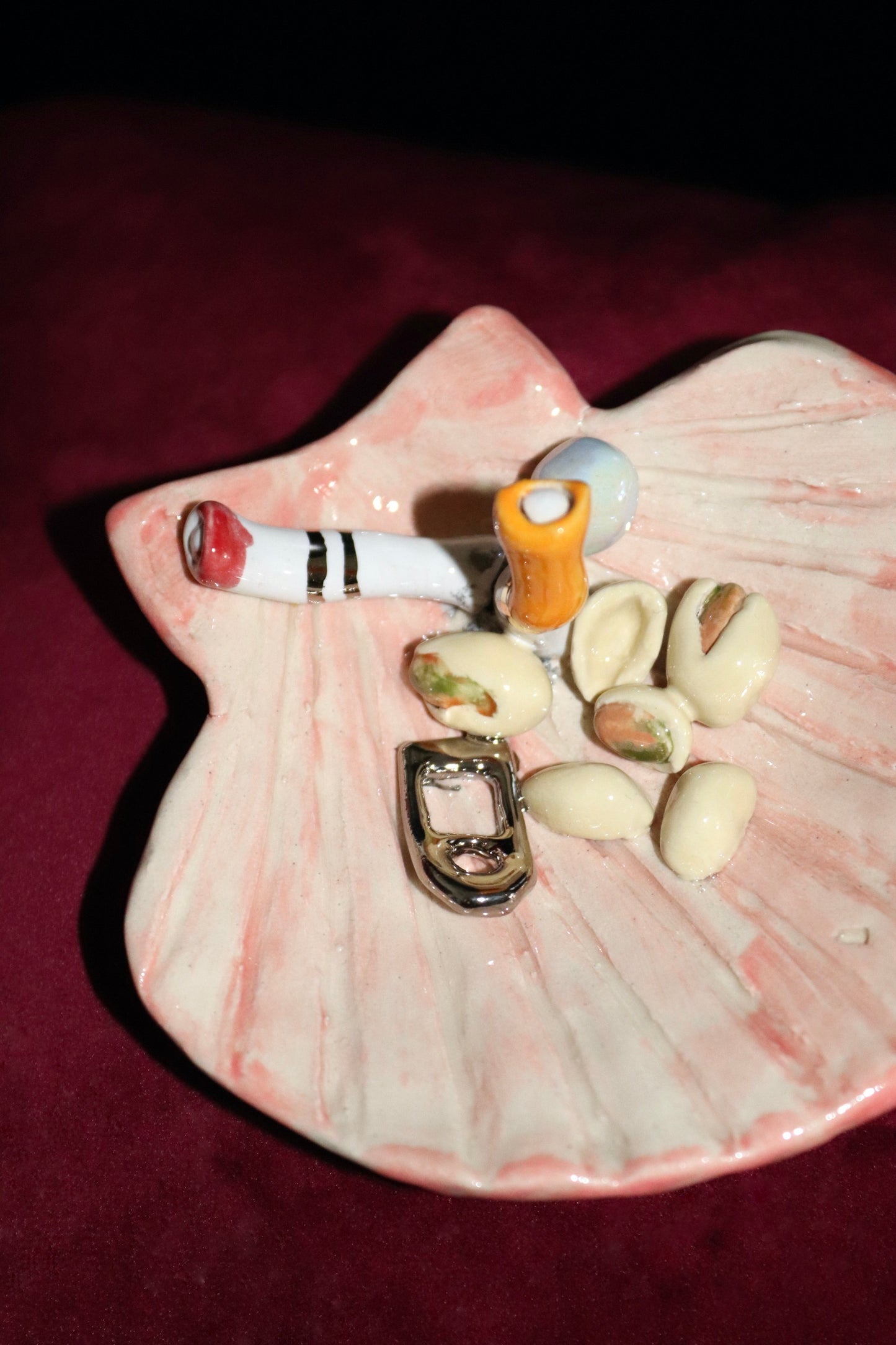 CIGS & BEER SHELL ASHTRAY