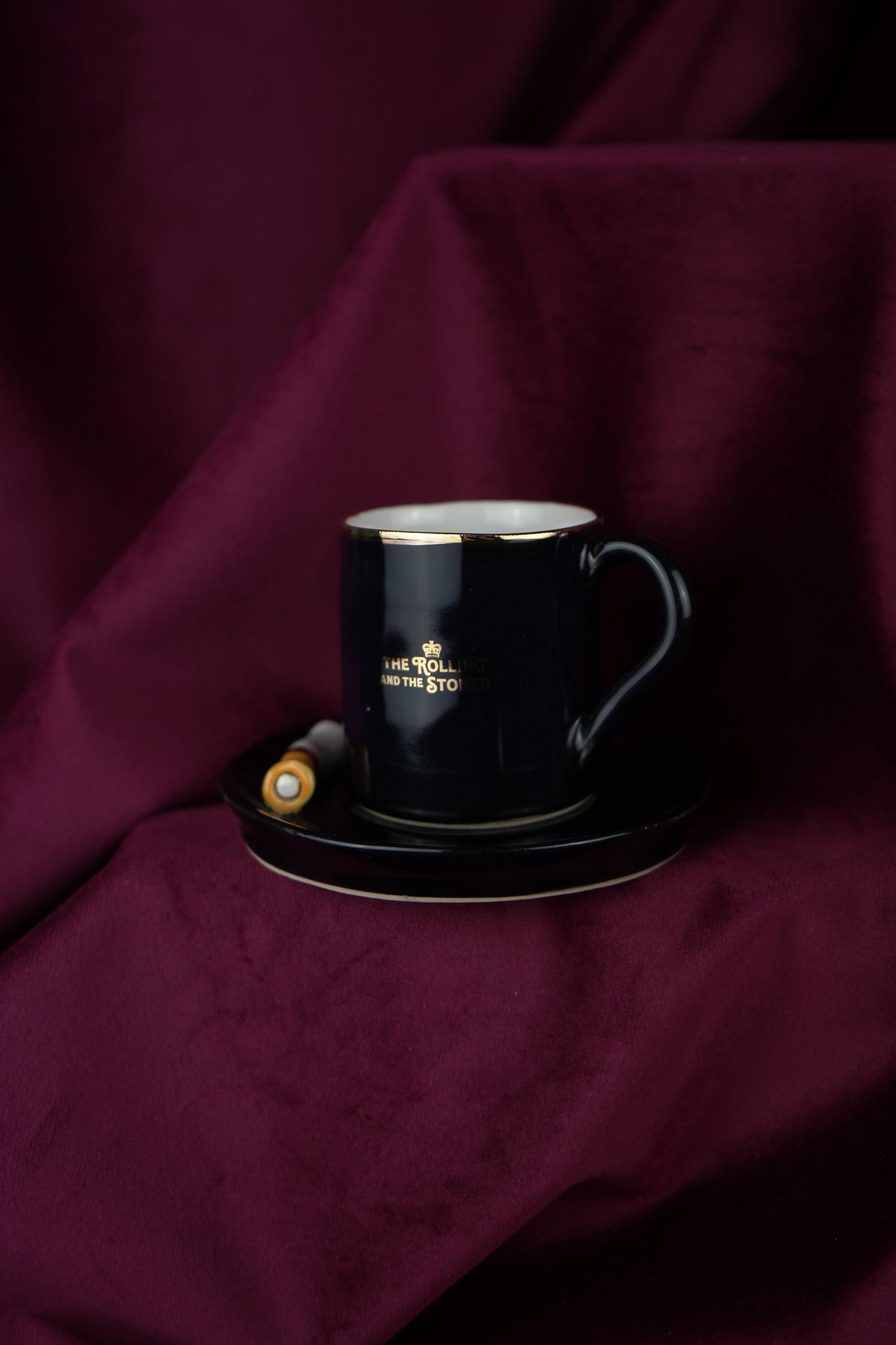 THE CLASSIC DOUBLE CIGARETTE ESPRESSO CUP & SAUCER