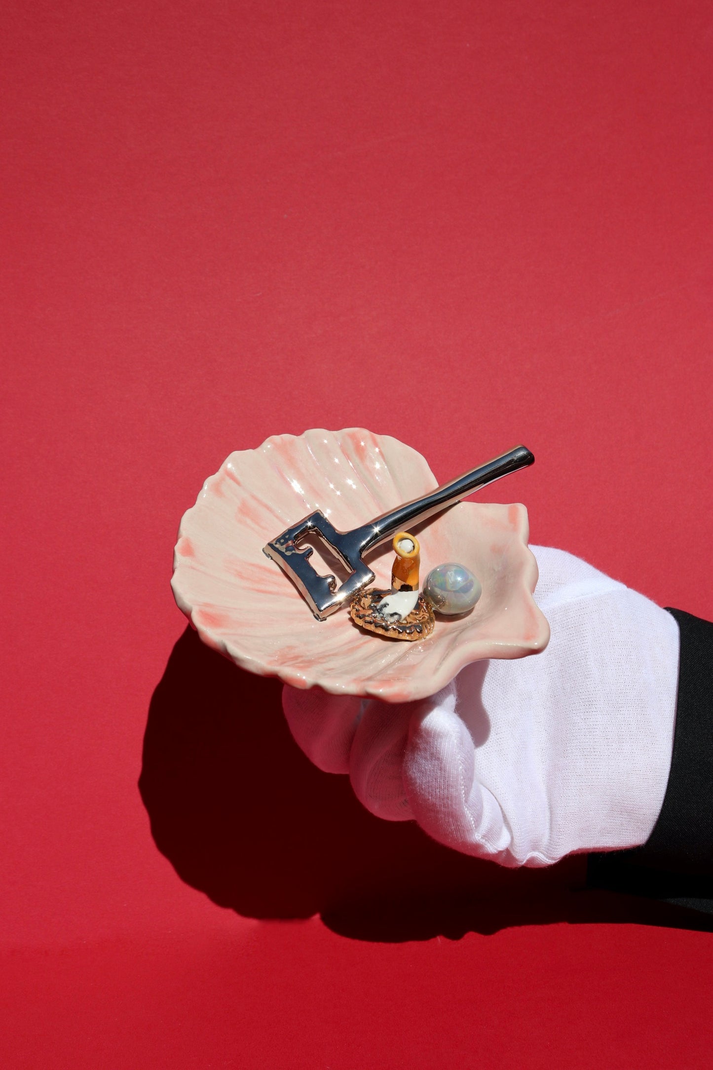 BOTTLE OPENER MEDIUM SHELL